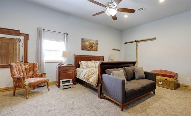 5160 Avenue B, Sheridan, TX 77475