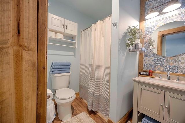 5160 Avenue B, Sheridan, TX 77475