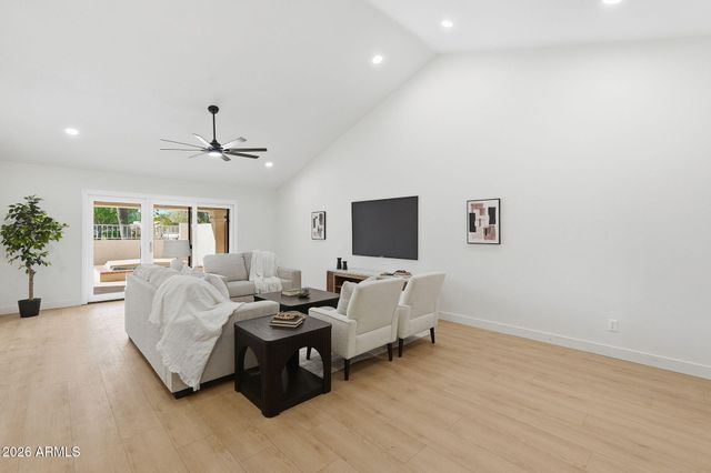 9408 W Morrow Drive, Peoria, AZ 85382