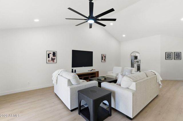 9408 W Morrow Drive, Peoria, AZ 85382