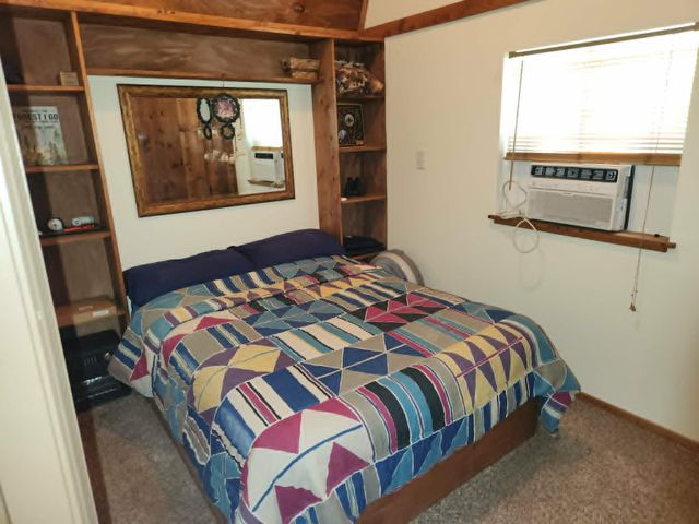 2132 Hidden Valley Dr, Nunnelly, TN 37137