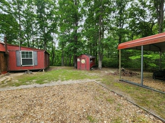 2132 Hidden Valley Dr, Nunnelly, TN 37137