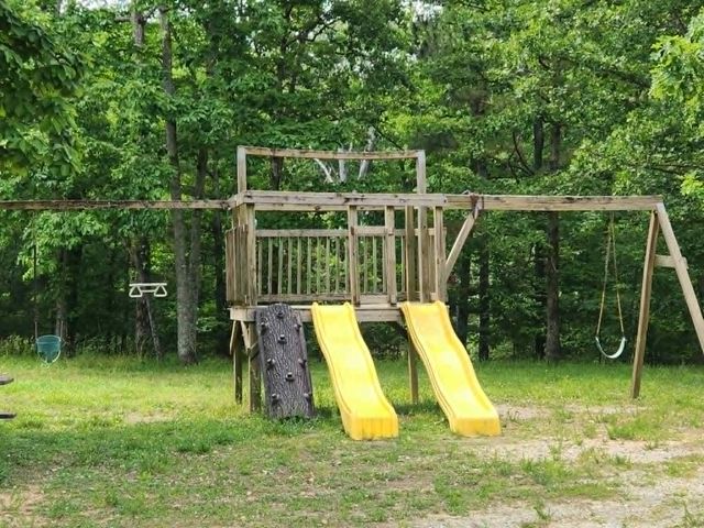 2132 Hidden Valley Dr, Nunnelly, TN 37137