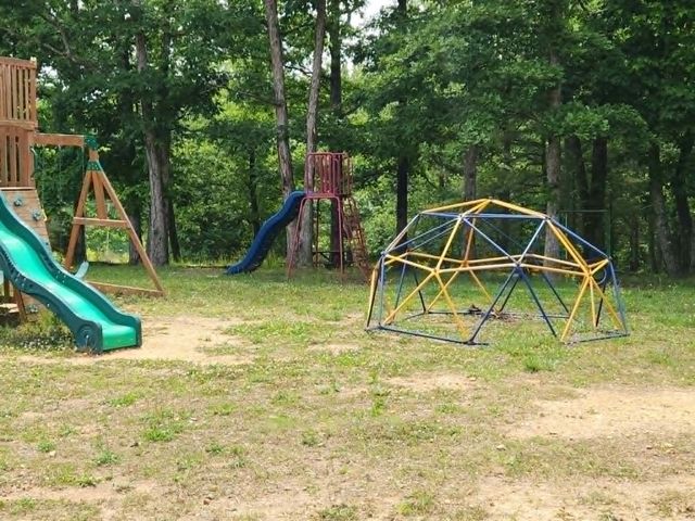 2132 Hidden Valley Dr, Nunnelly, TN 37137