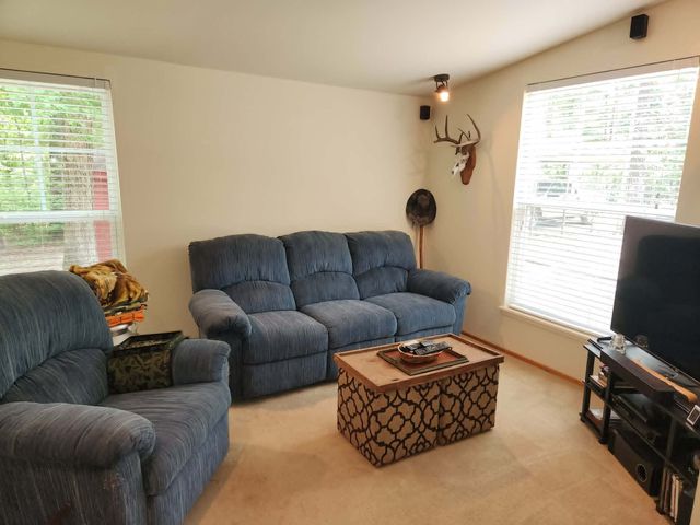 2132 Hidden Valley Dr, Nunnelly, TN 37137