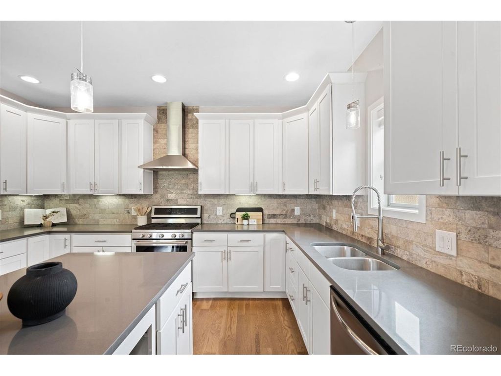 1721 Hooker St, Denver, CO 80204