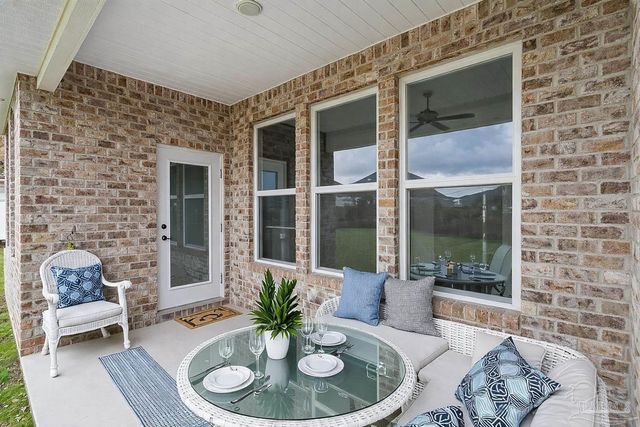 2769 Avalon St, Cantonment, FL 32533