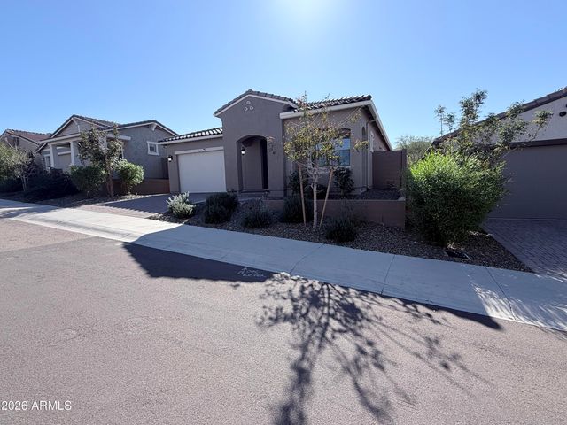 4405 W Palace Station Road, New River, AZ 85087
