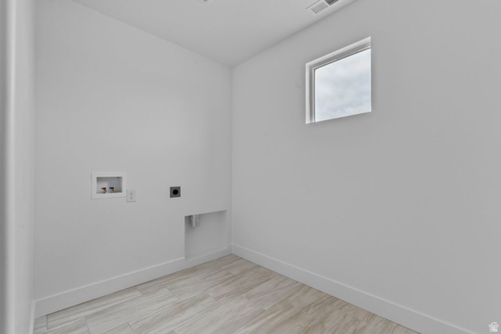 Image 14 of property listing at 868 N 1600 E #271, Salem, UT 84653