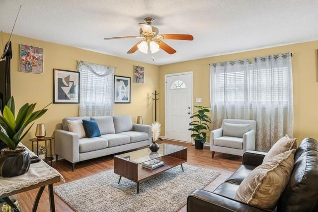 1640 Old Buckroe RD, Hampton, VA 23664