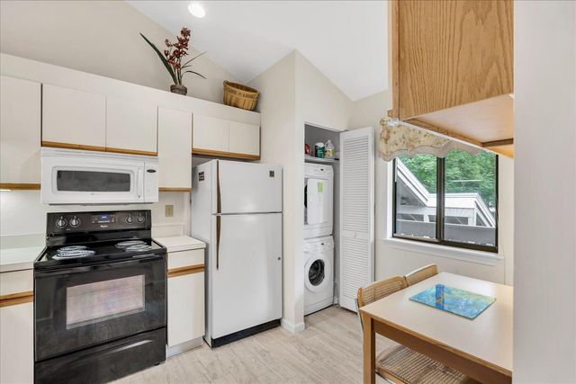 90 Eaton Lane UNIT 90, Brewster, MA 02631