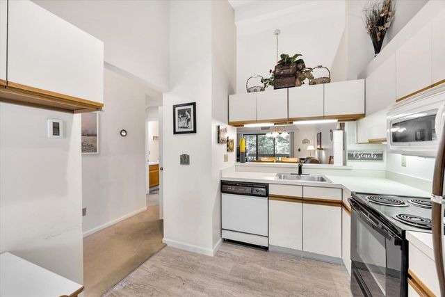 90 Eaton Lane UNIT 90, Brewster, MA 02631