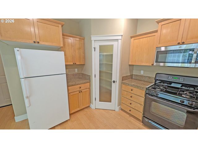 1248 Se BIANCA St, Hillsboro, OR 97123