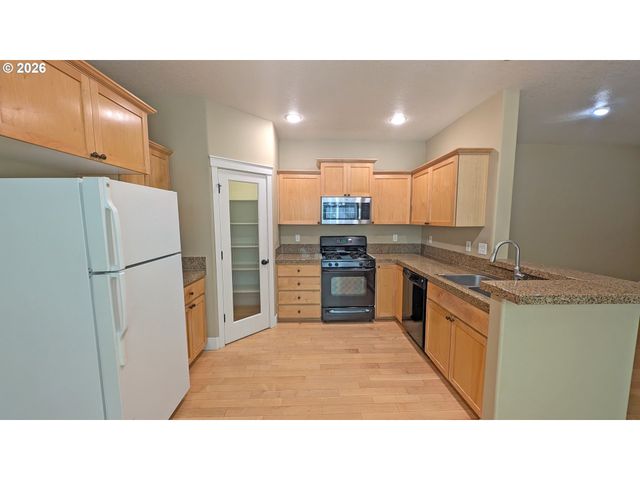 1248 Se BIANCA St, Hillsboro, OR 97123