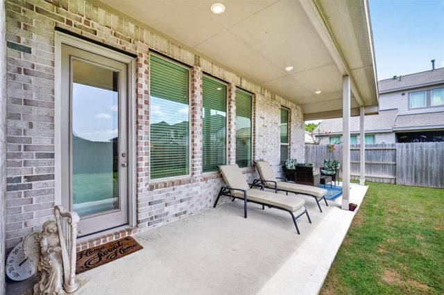 29014 Red Loop Drive, New Caney, TX 77357