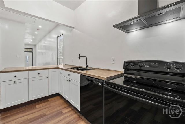 604 W 40th Street, Savannah, GA 31415