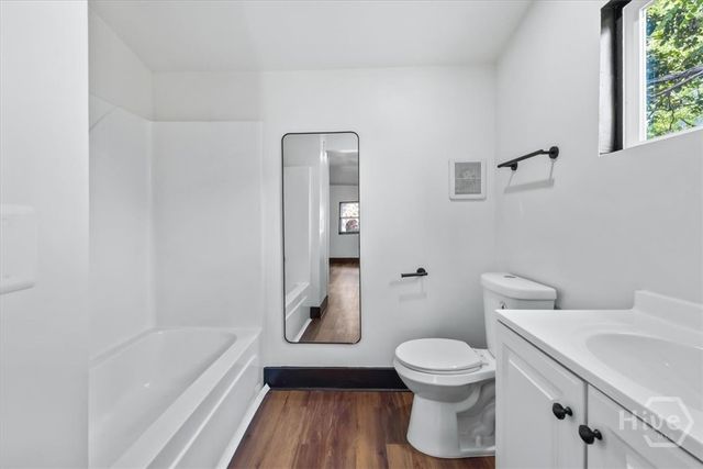 604 W 40th Street, Savannah, GA 31415