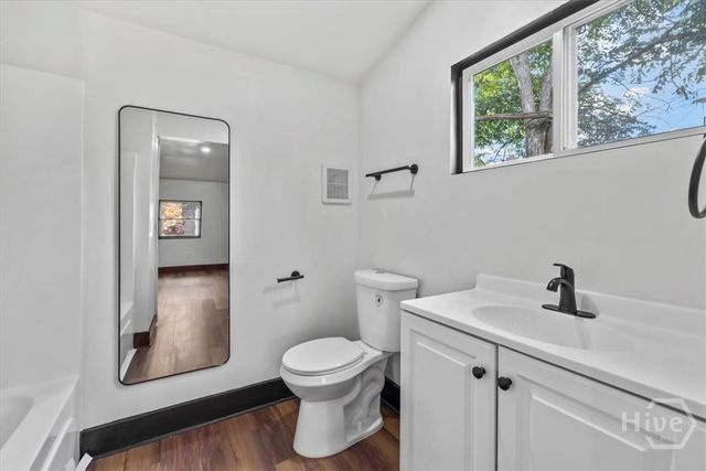 604 W 40th Street, Savannah, GA 31415