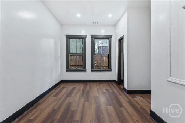 604 W 40th Street, Savannah, GA 31415