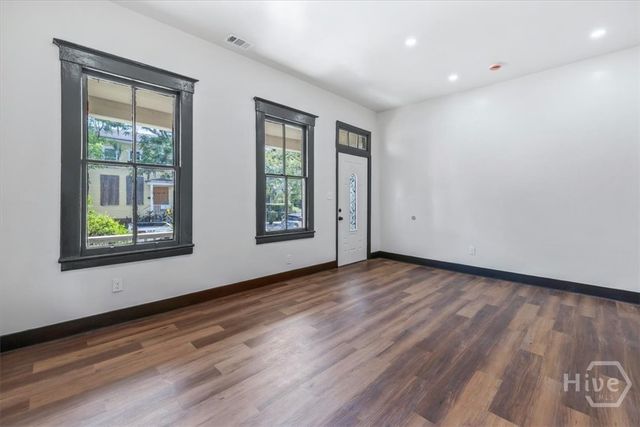 604 W 40th Street, Savannah, GA 31415