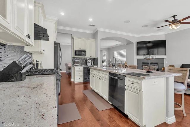 9251 Hughes, Corona, CA 92883
