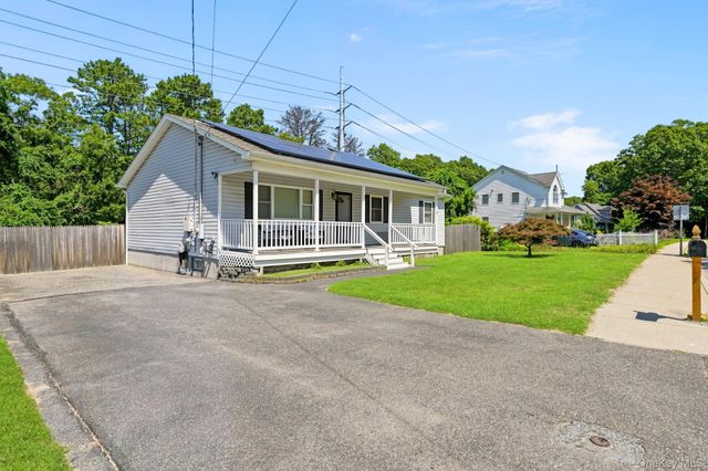 29 Moriches Middle Island Road, Shirley, NY 11967