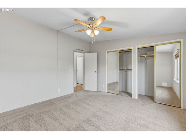 50 HERITAGE Blvd, Longview, WA 98632