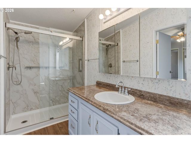 50 HERITAGE Blvd, Longview, WA 98632