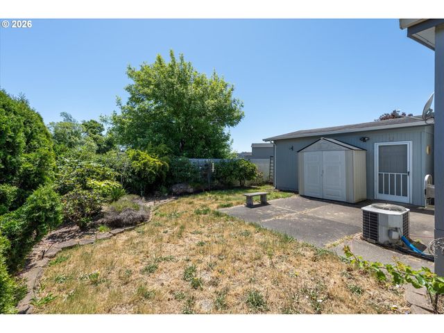 50 HERITAGE Blvd, Longview, WA 98632