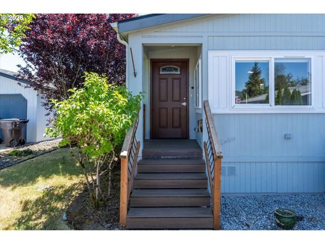 50 HERITAGE Blvd, Longview, WA 98632