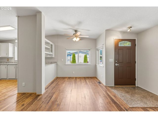 50 HERITAGE Blvd, Longview, WA 98632