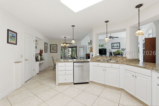 6 Shadewood Ln, Hilton Head Island, SC 29926