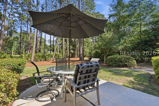 6 Shadewood Ln, Hilton Head Island, SC 29926