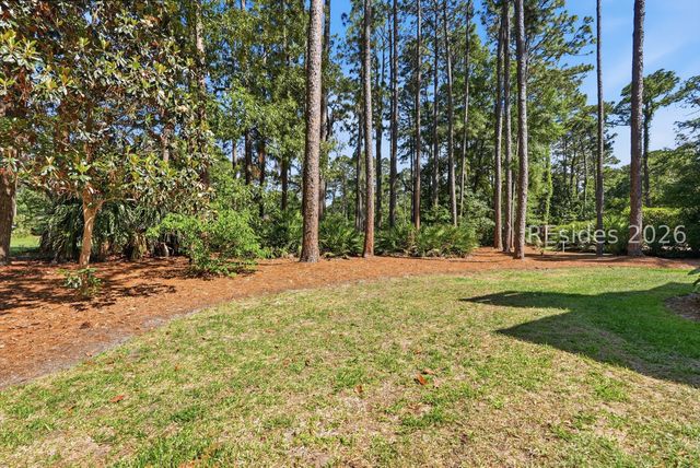 6 Shadewood Ln, Hilton Head Island, SC 29926