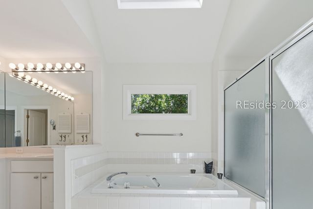 6 Shadewood Ln, Hilton Head Island, SC 29926
