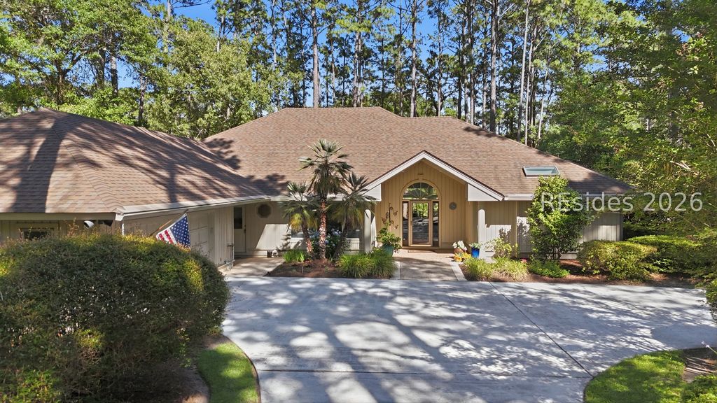 6 Shadewood Ln, Hilton Head Island, SC 29926