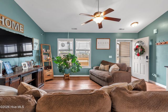 202 Long Neck Drive, Richlands, NC 28574