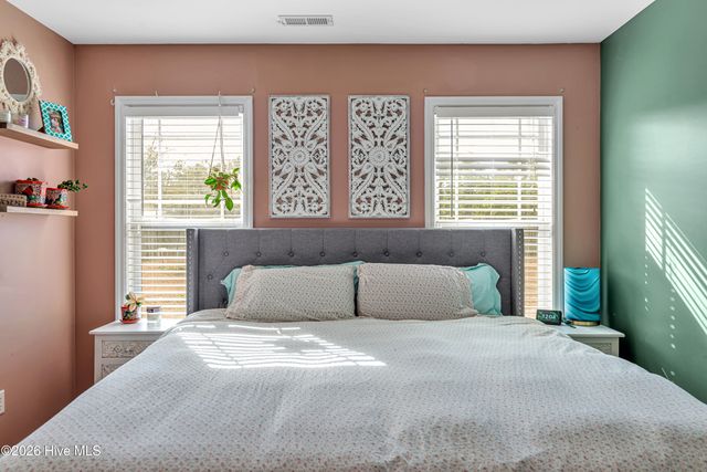 202 Long Neck Drive, Richlands, NC 28574