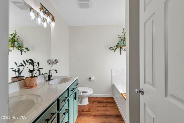 202 Long Neck Drive, Richlands, NC 28574