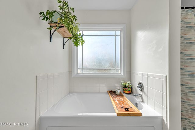 202 Long Neck Drive, Richlands, NC 28574