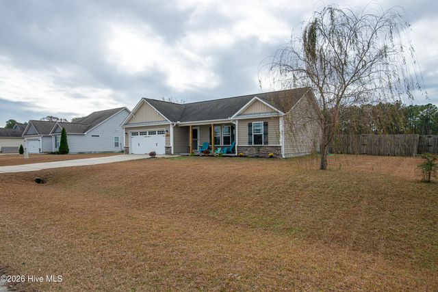 202 Long Neck Drive, Richlands, NC 28574