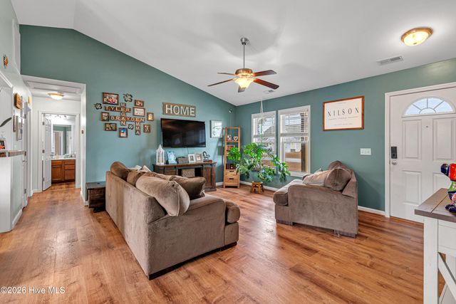 202 Long Neck Drive, Richlands, NC 28574