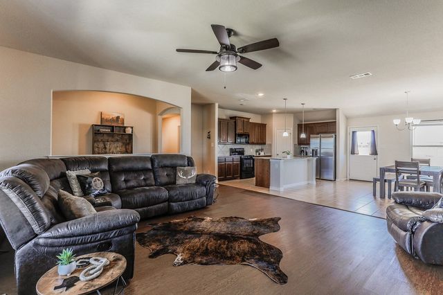 120 Hillcrest Lane, Decatur, TX 76234