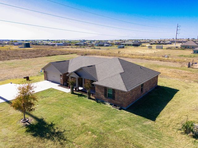120 Hillcrest Lane, Decatur, TX 76234