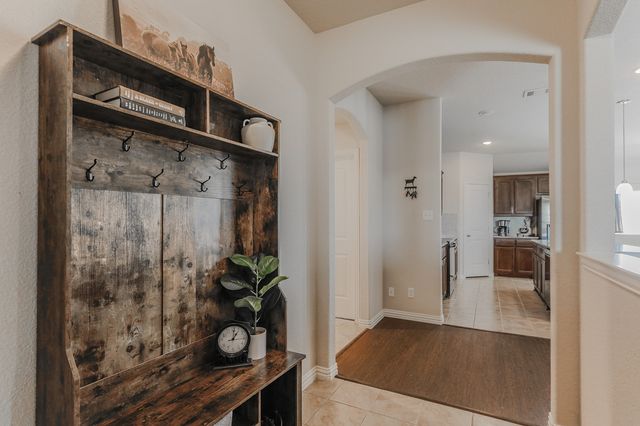 120 Hillcrest Lane, Decatur, TX 76234