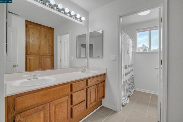 1932 Medicine Mountain Ct, Antioch, CA 94531