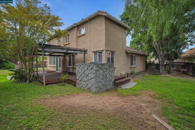 1932 Medicine Mountain Ct, Antioch, CA 94531