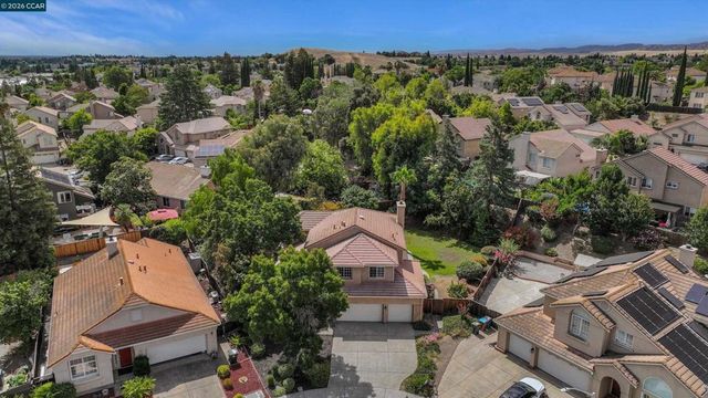 1932 Medicine Mountain Ct, Antioch, CA 94531