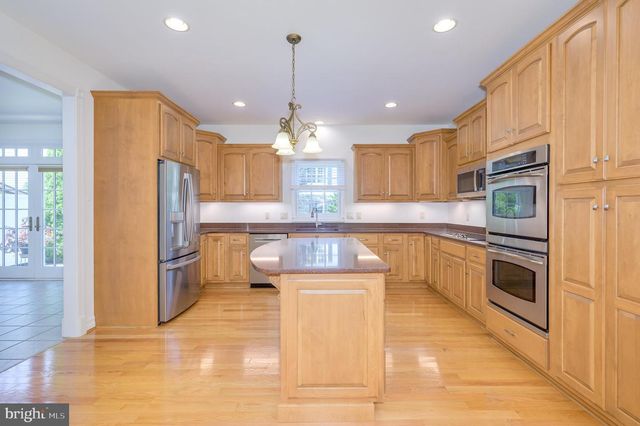 13025 HAWKINS CIR, Hagerstown, MD 21742
