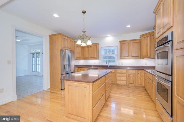 13025 HAWKINS CIR, Hagerstown, MD 21742